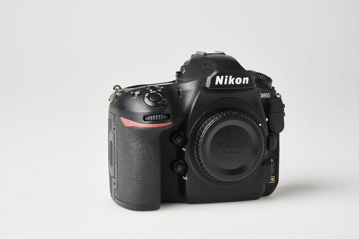 Bild 8: Nikon D850 in Originalverpackung
