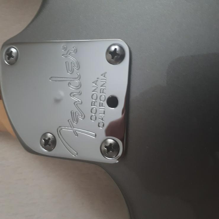 Bild 3: Fender American Deluxe Strat HSS RW Tungsten