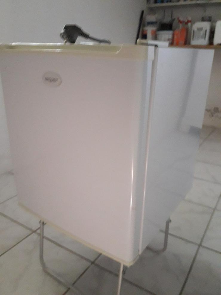 Bild 2: Mini Kühlschrank 