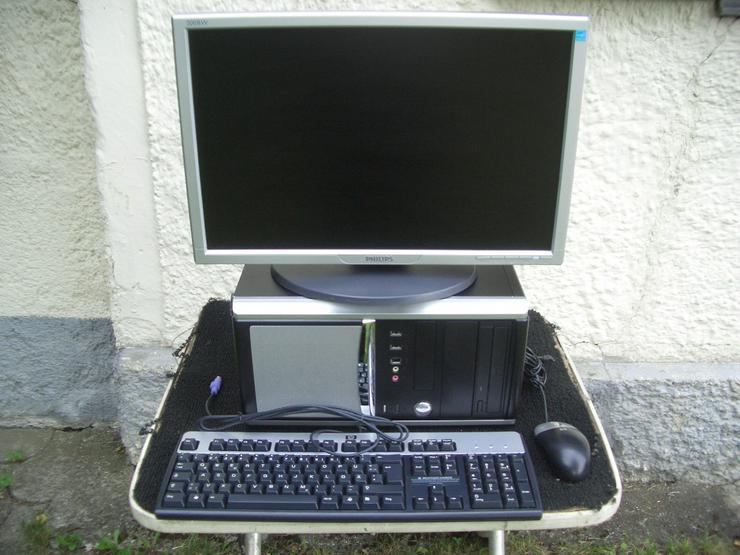 Bild 1: KOMPLETTPAKET Schöner PC ASRock 760GM-GS3 mit neuer Tastatur, Maus, 20 Zoll Monitor, allen Kabeln.