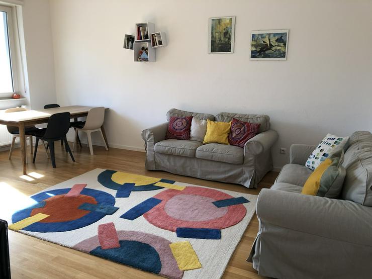 Bild 3: Zwei IKEA EKTORP sofas. Zweisitzige, hellbeige, nur drei Jahre alt. 100 Euro für eine, 175 Euro für die beiden