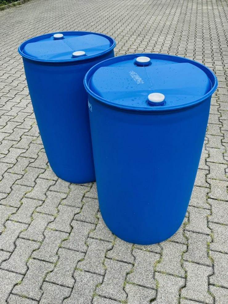Regenwasssertonne - 220 Liter Kunststofffass - sauber wie neu - Pflanzen - Bild 1