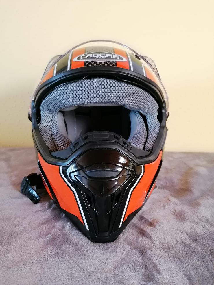 Bild 8: Motorradhelm Caberg