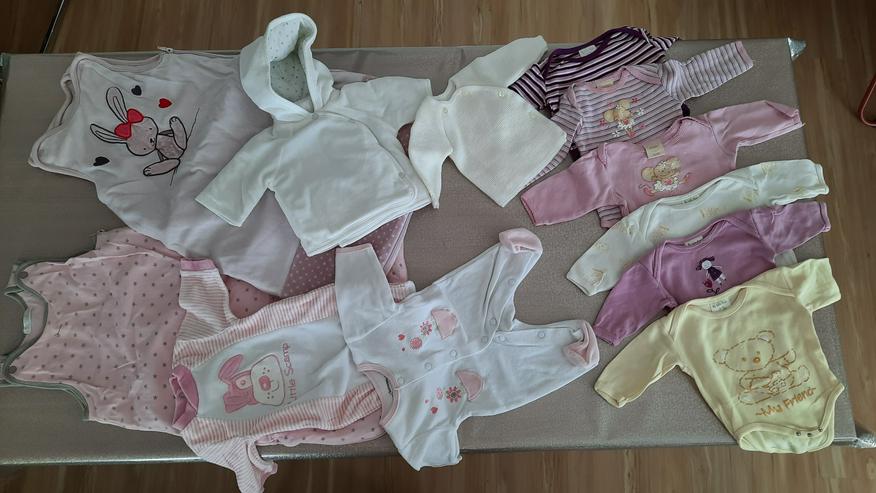 Baby-Kleidungspackung für Mädchen (mehr als 70 Teile) Gr. 50-56 in sehr gutem Zustand