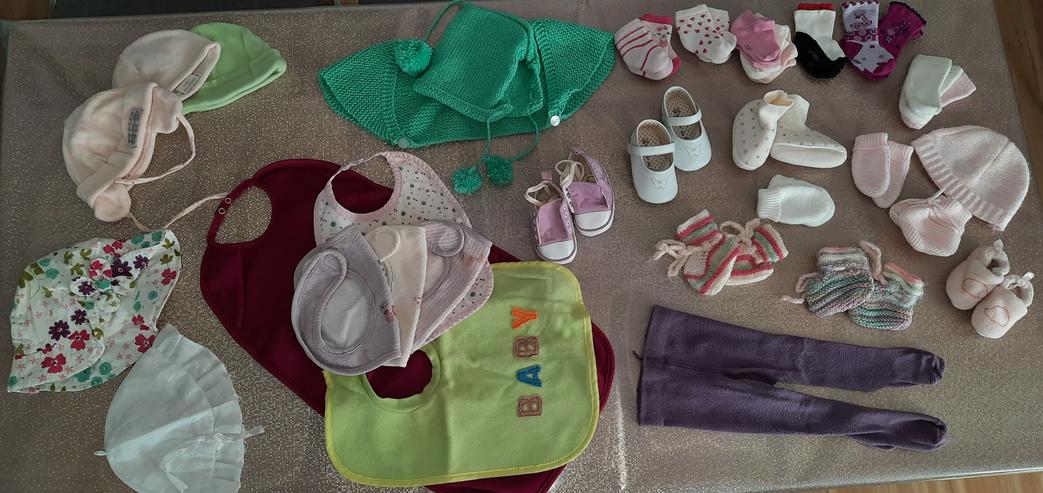 Baby-Kleidungspackung für Mädchen (mehr als 70 Teile) Gr. 50-56 in sehr gutem Zustand - Kleidungspakete & Sets - Bild 6