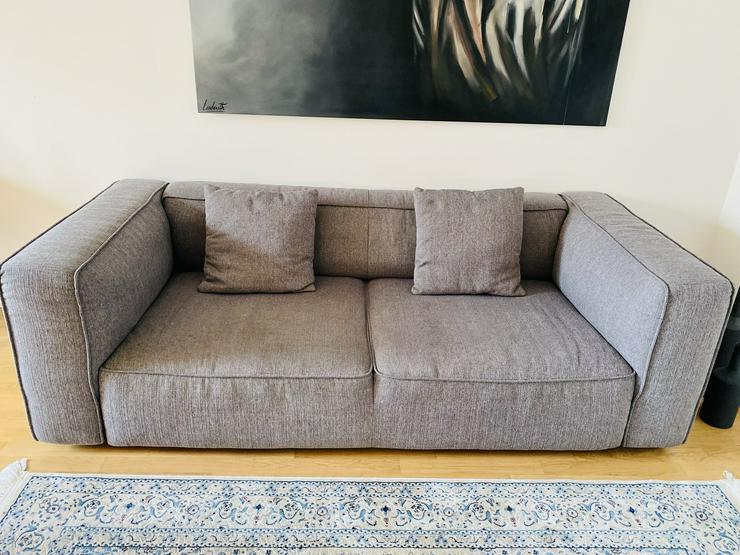 Bild 3: Design-Sofa (220 cm), grau inkl. modularer Sofa Puff