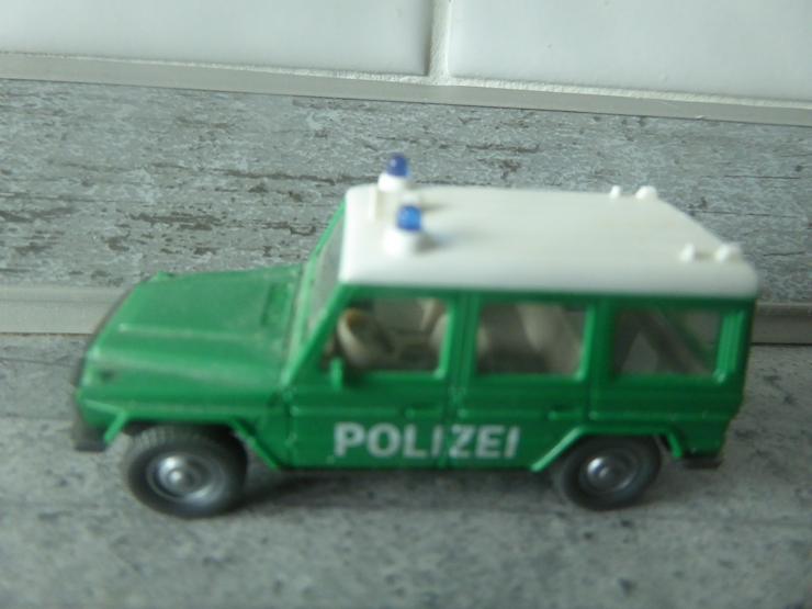 Bild 1: Polizei Jeep (Wiking)