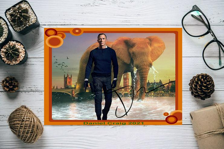 Bild 5: DANIEL CRAIG mit Elefant.. Star Souvenir. Geschenkidee. Zimmerdeko. Blickfang. Unikat, Wandbild. Neuheit. Sammelobjekt.    