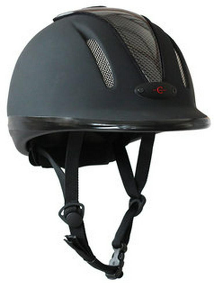 Bild 1: Reitsicherheitswesten - und -Helme  