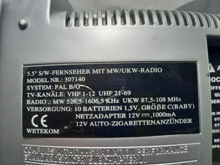 Bild 6: Wetekom Mini TV, 5,5",  s/w mit UKW/MW Radio, silber