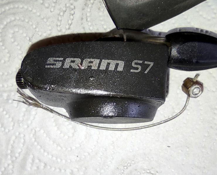 Bild 6: SRAM S7, Schaltgriff, Clickbox, Madenschraube
