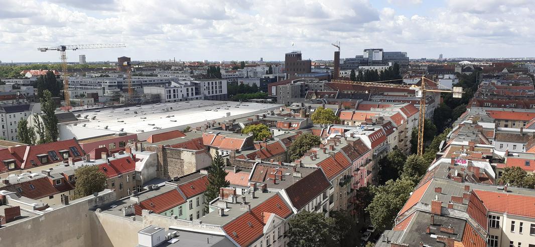 Bild 3: Führung Rathausturm Neukölln  mit Reinhold Steinle