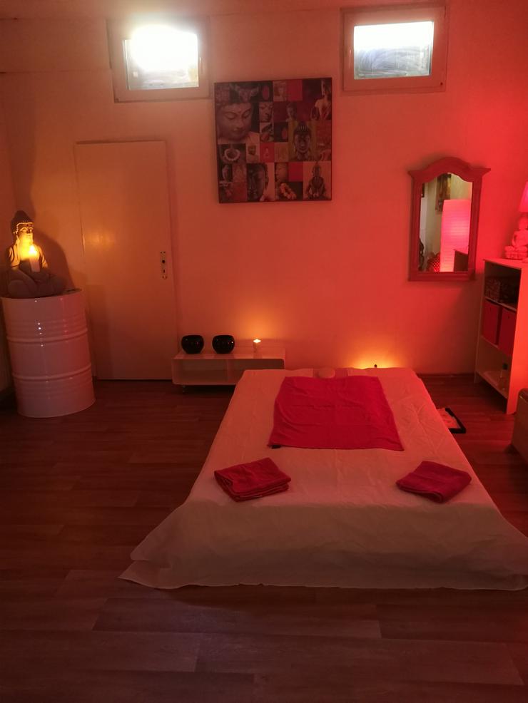 Bild 2: Mobile Masseur in Krefeld +20 km – Dein mobiler Masseur & Massagestudio 60 Min: 40,00 EUR