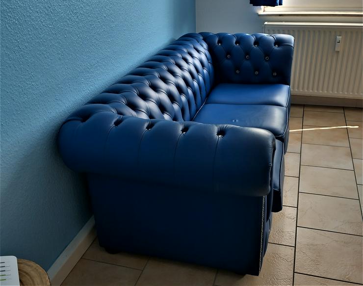Bild 2: Chesterfield Sofa aus Echtleder – 3 Sitzer – top
