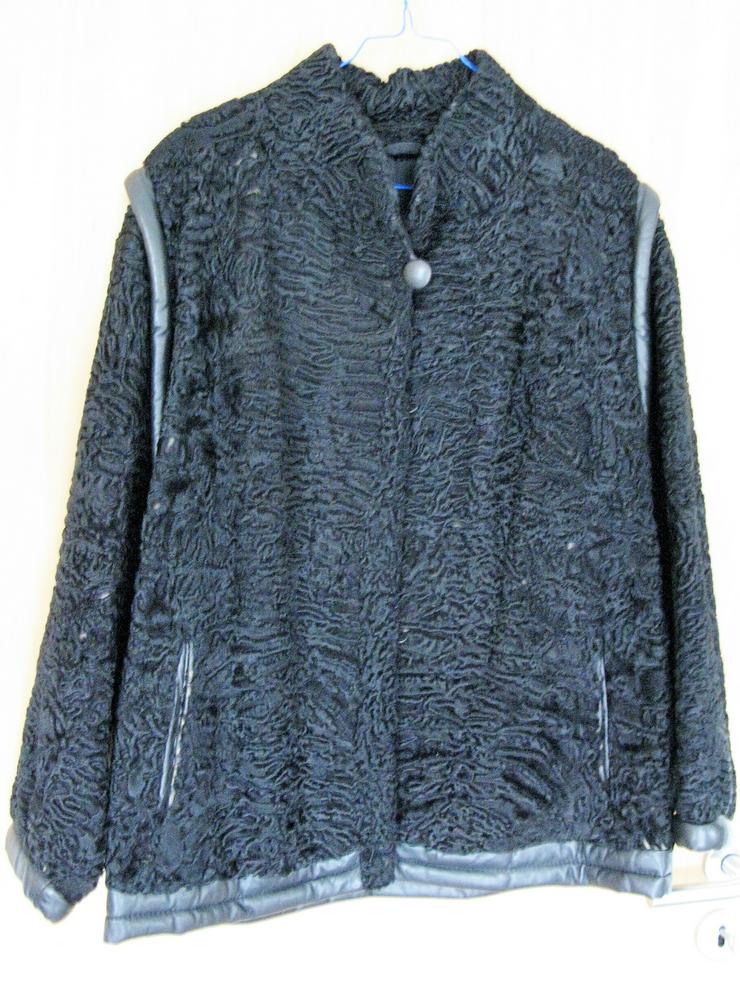 Lamm-Persianer Jacke in Schwarz mit Hut und Schal