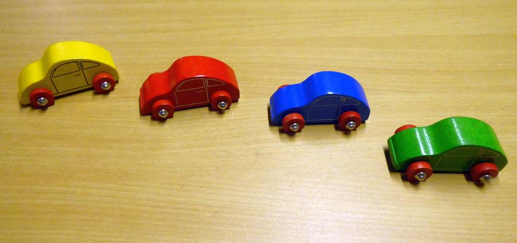 4 kleine Holzautos VW Modelle 8 x 3,5 cm