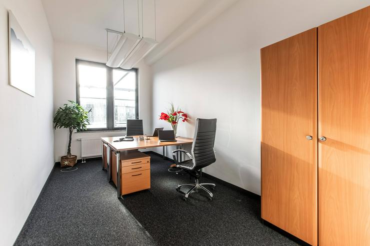 Privater Fix-Desk in kleinem Büro - Büro & Gewerbeflächen mieten - Bild 18