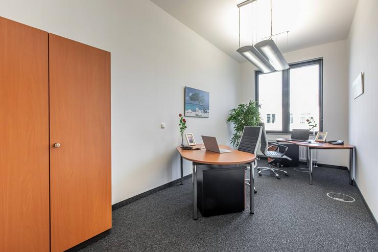 Privater Fix-Desk in kleinem Büro - Büro & Gewerbeflächen mieten - Bild 11