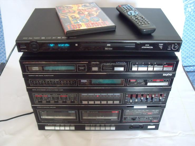 Bild 4: RADIO FM;AM; KV; KASSETTEN RECORDER mit DVD Player. + Mikrowelle 