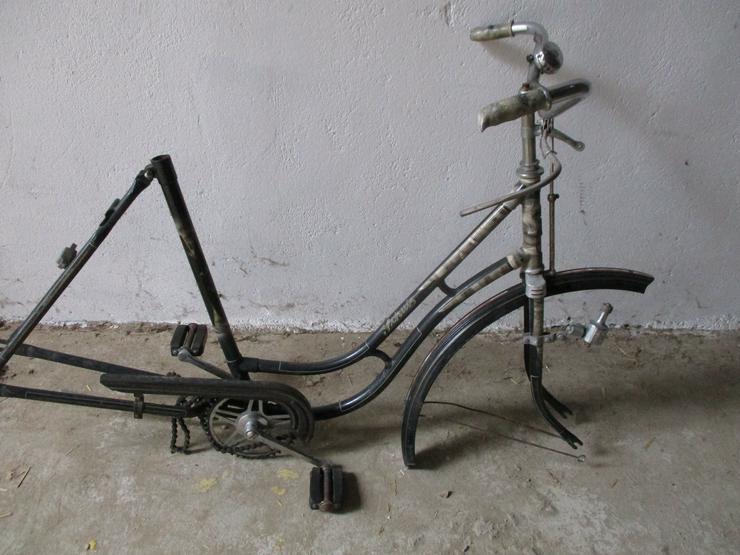 Rahmen eines Oldtimefahrrades von Schulz Versand auch möglich - Citybikes, Hollandräder & Cruiser - Bild 1
