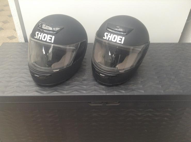 2 Motorrad-Helme (auch Einzeln abzugeben)