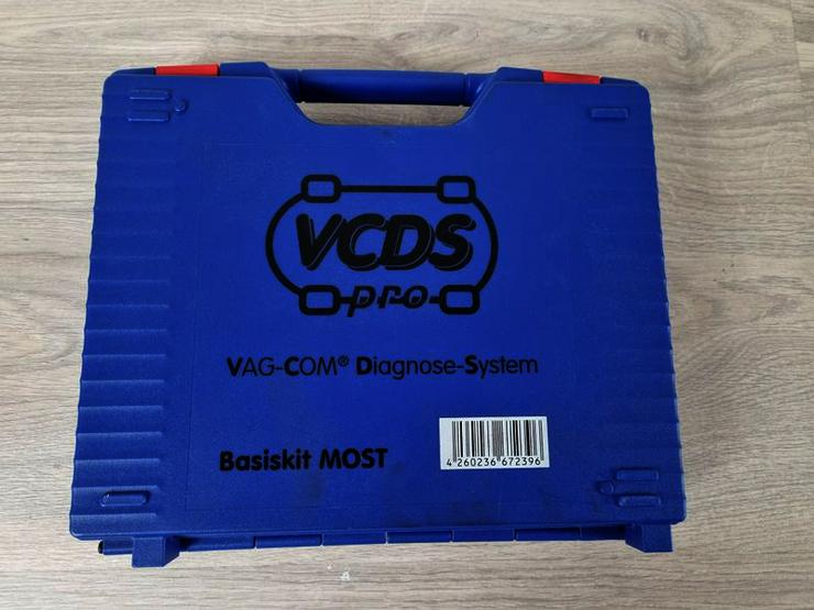 Bild 2: VCDS Interface mit Koffer