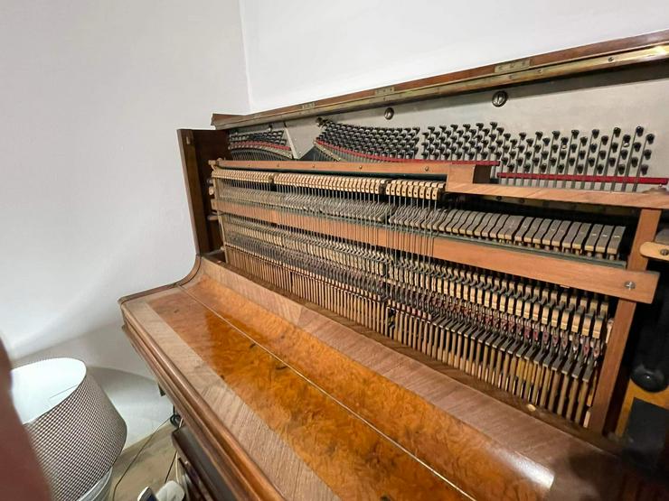 Bild 13: Rarität antikes Klavier der Manufaktur Seiler von 1889