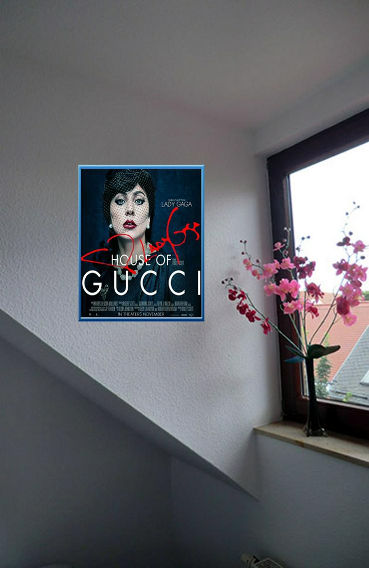 LADY GAGA. signiertes Gucci-Souvenir aus New York. Coole Wanddekoration für Ihr Zuhause! Ein Blickfang in jedem Zimmer! Geschenkidee.        - Figuren & Objekte - Bild 3