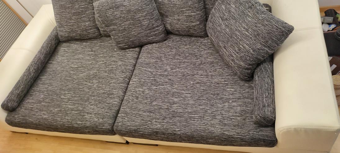 Grau-weißes Sofa - Sofas & Sitzmöbel - Bild 12