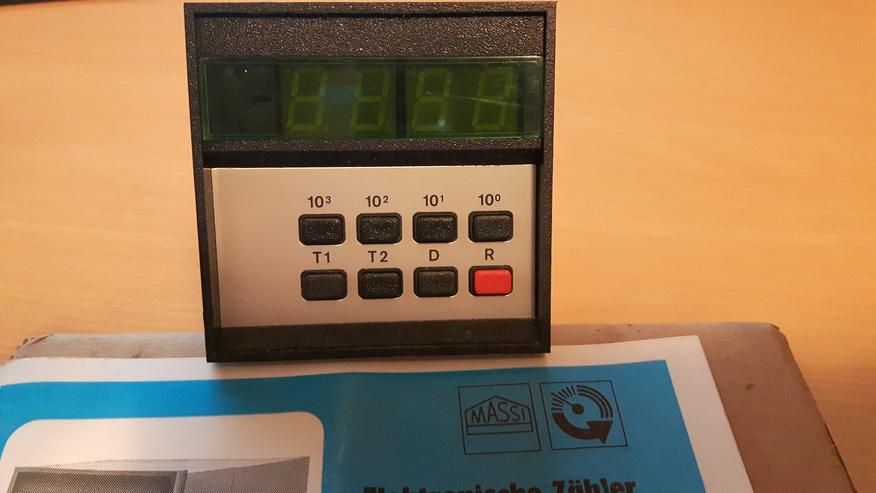 Bild 2: Elektronischer Zähler EZ-3 vom VEB Massindustrie Werdau