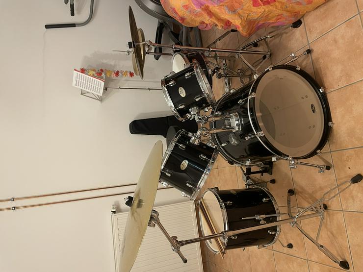 Bild 1: Pearl Schlagzeug