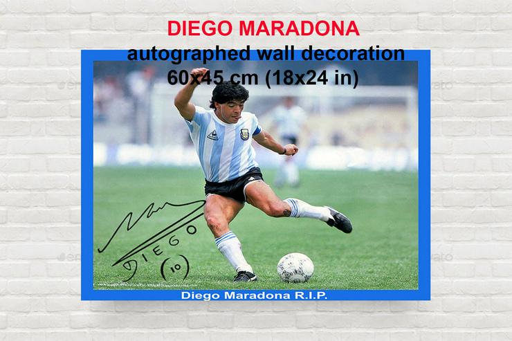 Bild 5:  Diego Maradona signierte Wanddekoration "Ruhe in Frieden". Hingucker! R.I.P.  Diego Maradona Souvenir. Geschenkidee. Memorabilie. XL 60x45 cm.