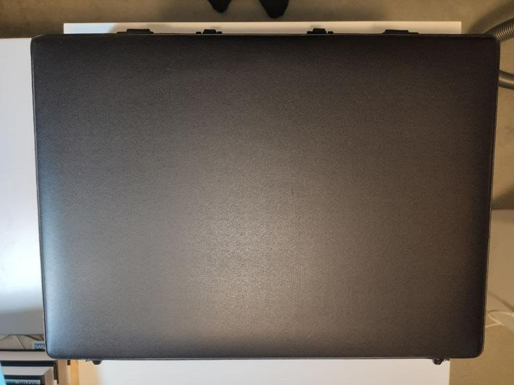 Bild 4: Aktenkoffer schwarz ca. 10x46x35 cm