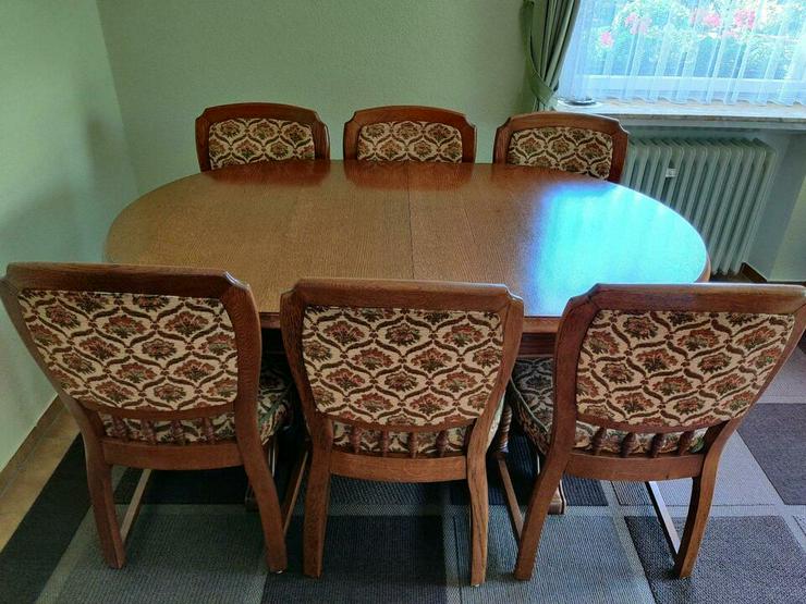 Bild 3: Massivholztisch Oval mit 6 Stühlen.Vintage 80 Jahre
