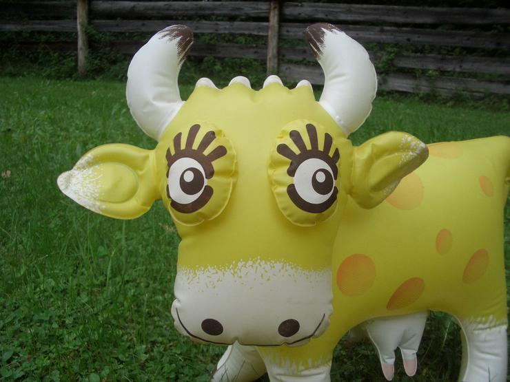 Bild 6: Süße, lustige aufblasbare Deko- Kuh vmtl. 70er/ 80er Jahre super rar!