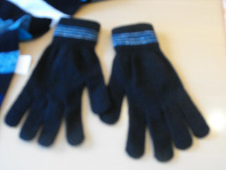 Bild 3: Schal und Handschuhe Neu Schwarz/weiß/Blautöne und Silber