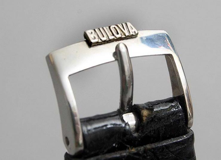 BULOVA ACCUTRON Stimmgabeluhr - ungetragen NEUWERTIG neue Batterie - Herren Armbanduhren - Bild 8