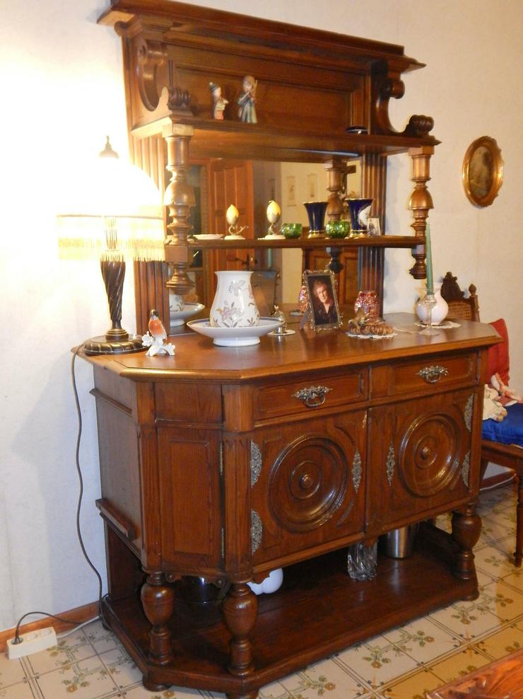 Bild 7: Amberger Speisezimmer um 1850 bis 1900