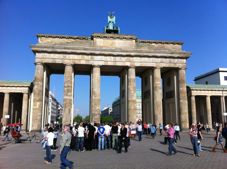 Bild 17: BERLIN 3 ZIMMER FERIENWOHNUNG MITTE UNTERKUNFT WLAN BALKON NR nah BRANDENBURGER TOR