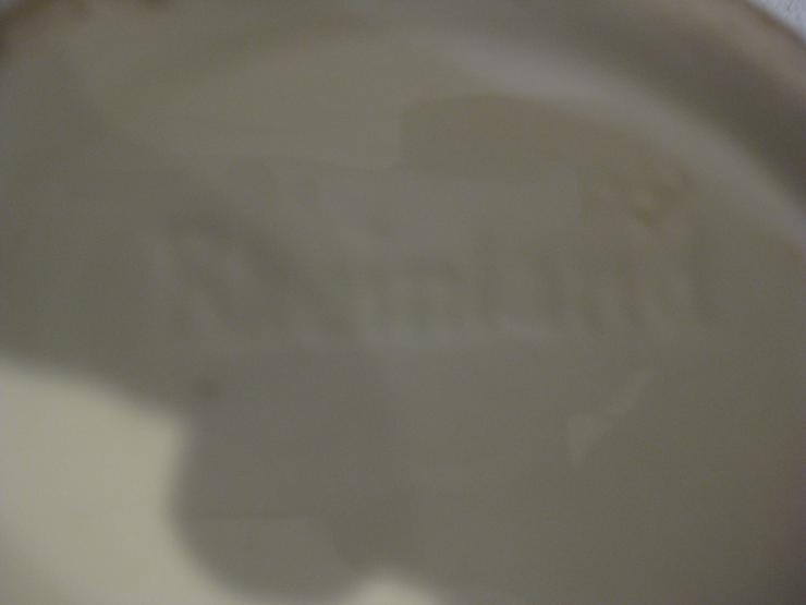 Bild 4: Altes Waschset: Waschschüssel mit Krug und Topf (Goldrand)