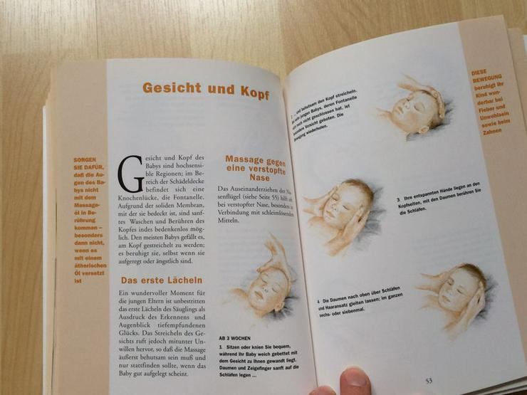 Bild 10: Buch Babymassage Peter Walker, minimale Gebrauchtspuren