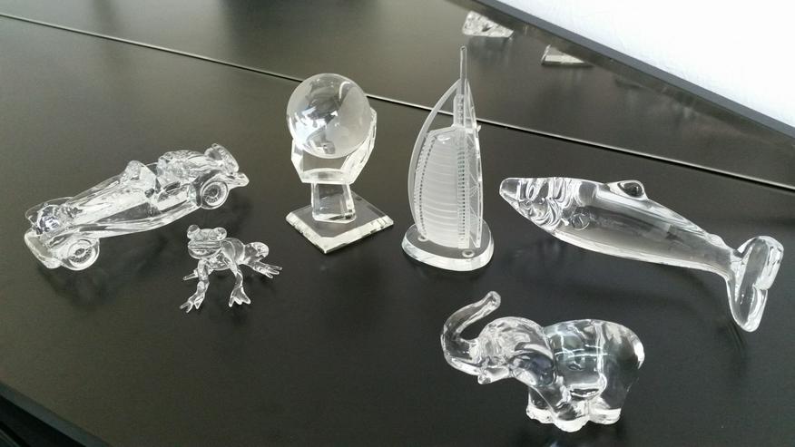Bild 11: Glaskugeln,-figuren, Kristallvasen, -schalen, -gläser