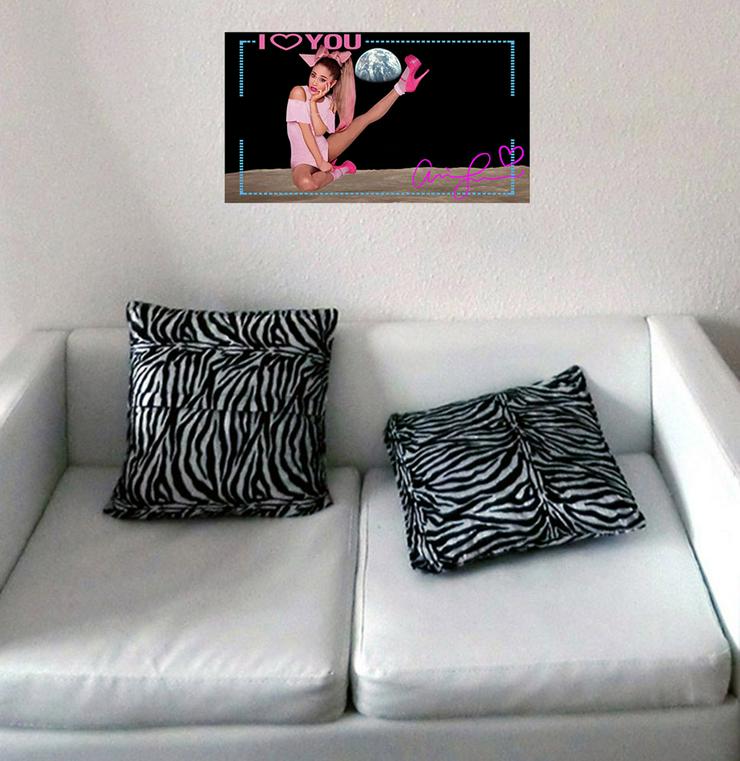 ARIANA GRANDE Signierte Wanddekoration. Hingucker! Ariana Grande Souvenir. Geschenkidee! Cooles Wandbild für Ihr Zuhause! Neu!  - Poster, Drucke & Fotos - Bild 2