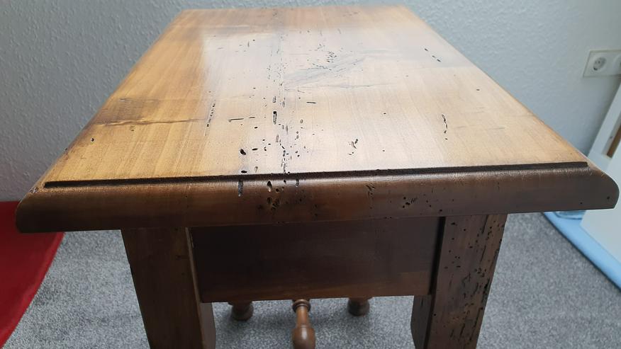 Bild 11: Antike Beistelltische 2x, jeweils mit 1 Schublade, antik