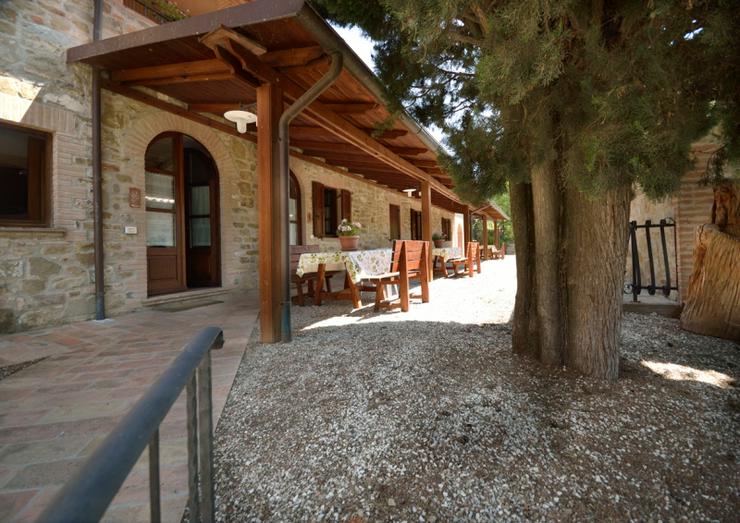 Agrotourismusbetrieb in schöner Aussichtslage in Umbrien - Ferienhaus Italien - Bild 2