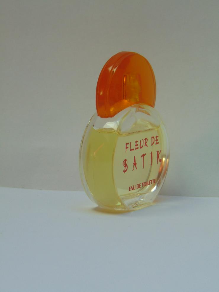 Bild 1: Miniflacon, Parfum Miniature.