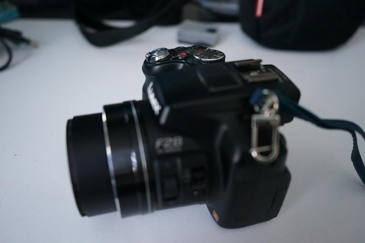 Bild 4: Panasonic LUMIX DMC-FZ200 12.1MP-Schwarz