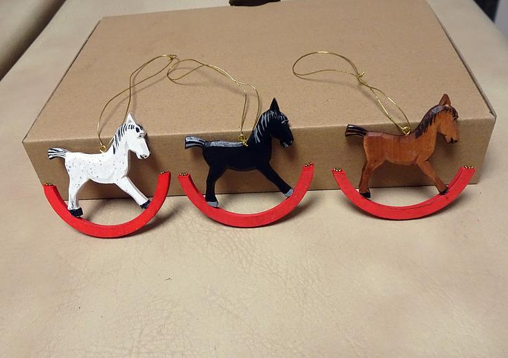 Bild 1: Baumbehang, Pferde, Weihnachtsfiguren, Handarbeit Erzgebirge