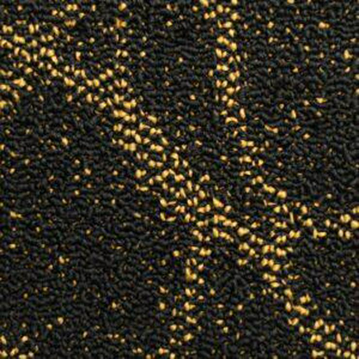 Bild 8: Braune Interface Teppichfliesen mit einem lustigen Muster