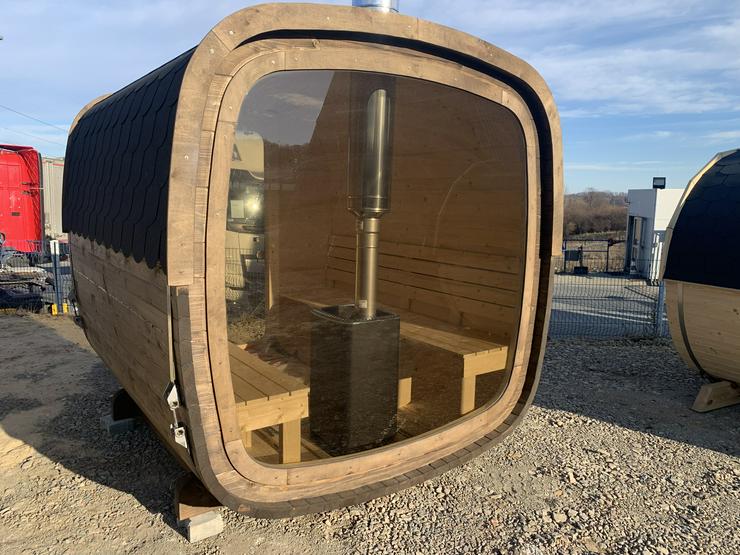 Garten-Sauna mit Panorama-Glas 